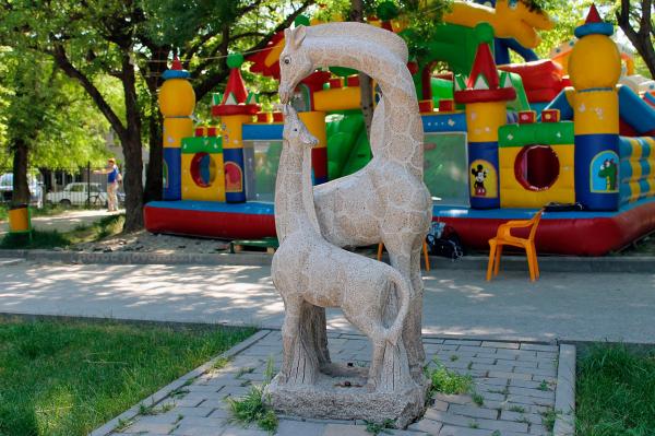 Скульптура Жирафы Парк Фрунзе Новороссийск