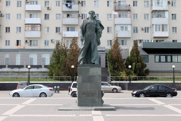 Памятник «Неизвестному матросу» на Набережной Новороссийска