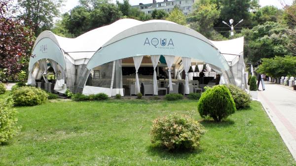 Барбекю-бар Aqua – ресторан под шатром в Абрау-Дюрсо
