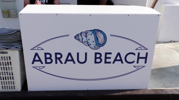 Логотип пляжа Abrau Beach в Абрау-Дюрсо