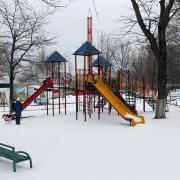 Детская площадка в Парке Фрунзе. Зима 2014 год. Новороссийск
