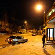Остановка на улице Васенко возле ЖД Больницы ночью. 2014. Новороссийск