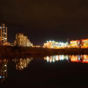 Вид ночью на водоем в Южном районе Новороссийска
