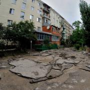 Новороссийск. Последствия наводнения июля 2012 г. Разрушенный двор