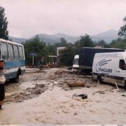 Новороссийск. Наводнение август 2002 года. Перекресток Анакпское шоссе - улица Луначарского