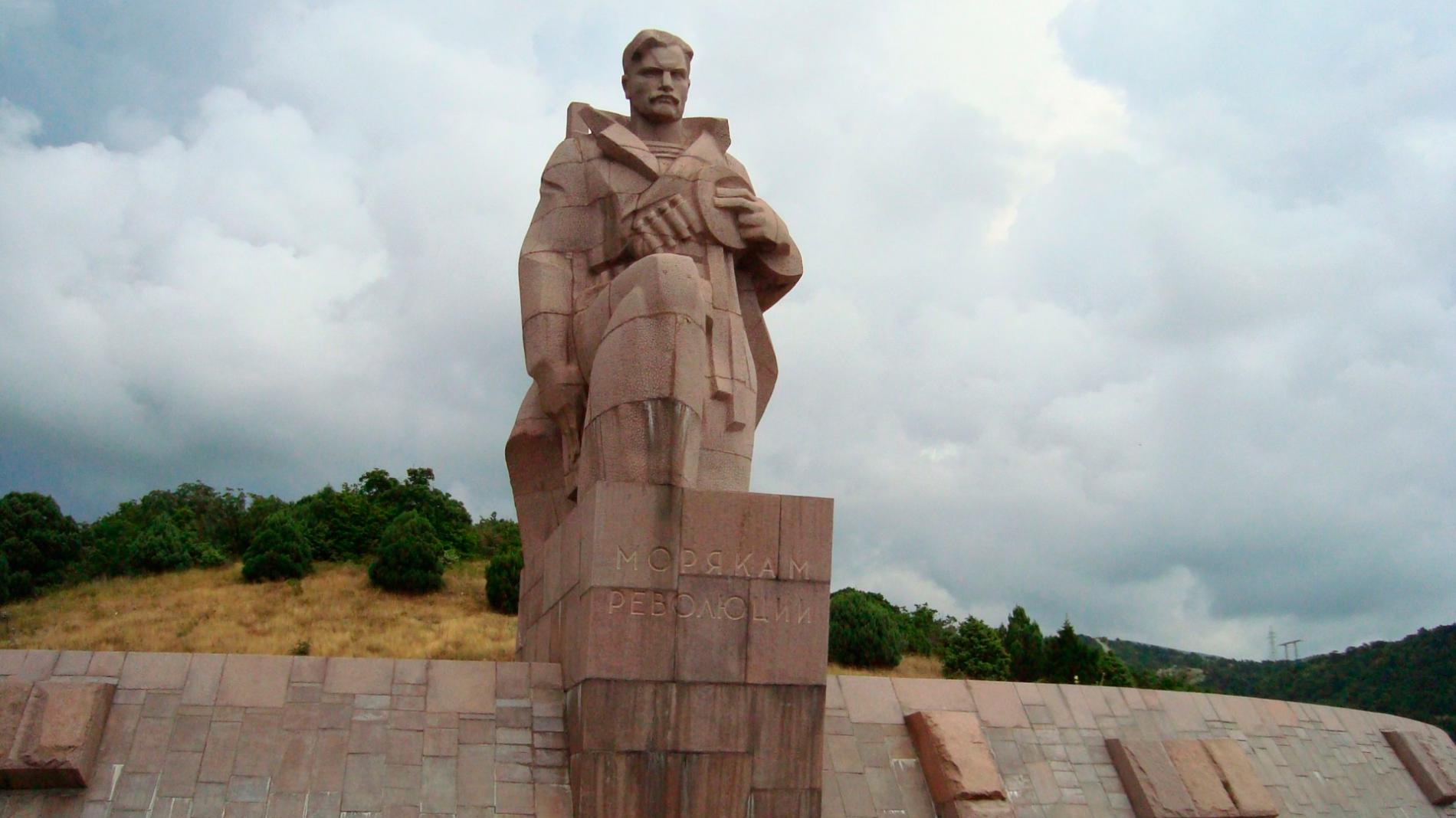 Новороссийск. Памятник Морякам Революции. 2013 год