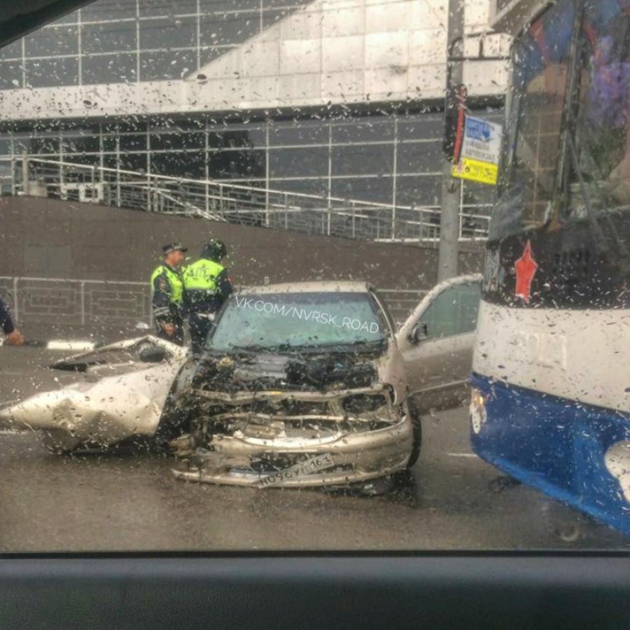 Ситуация в новороссийске сейчас. Аварии в Новороссийске на Кутузовском кольце. Сегодняшнее ДТП В Новороссийске. Авария под Новороссийском КАМАЗ. ДТП Новороссийск сегодня ночью.