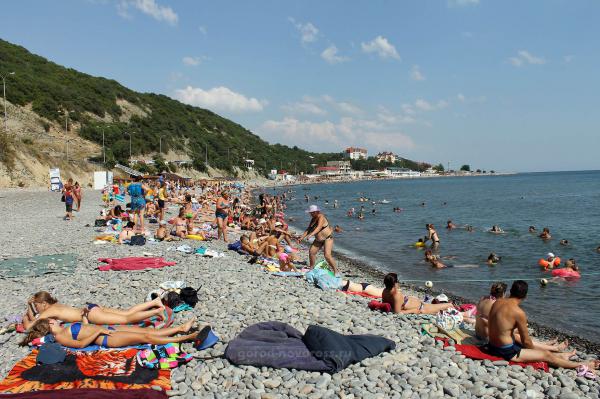 Пляж «Широкая Балка» – чистое открытое море вблизи Новороссийска