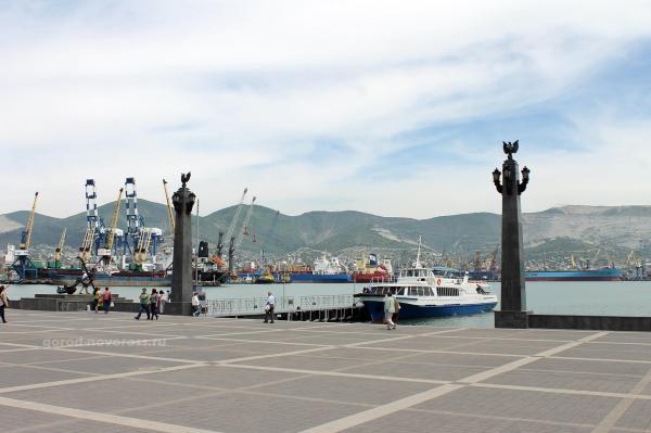 Архивное фото набережной Новороссийска 2014