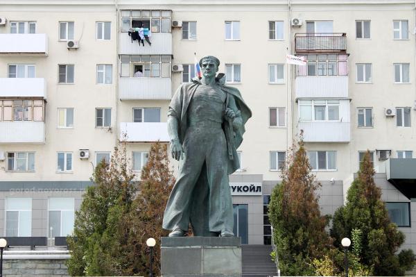 Памятник «Неизвестному матросу» на Набережной Новороссийска