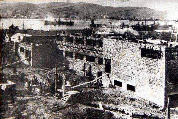 Строительство Дворца культуры цементников в Новороссийске. 1940 год